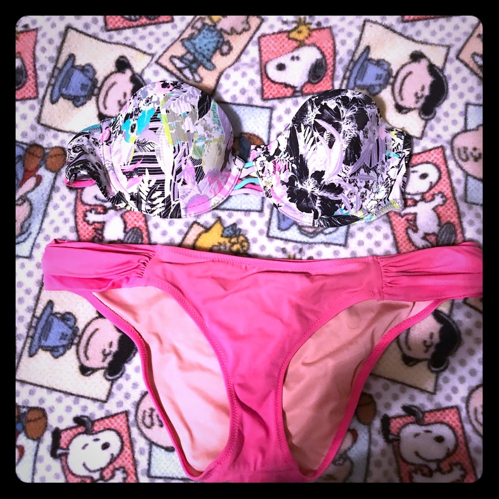 Victoria’s Secret bathing suit